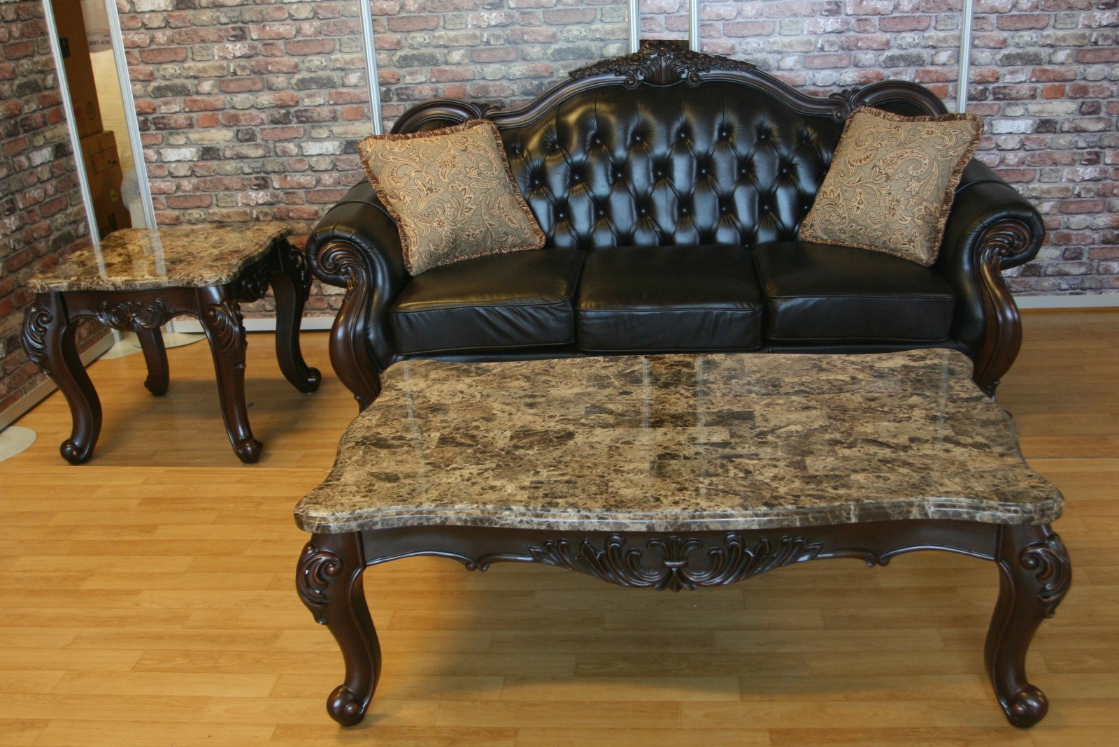 <br />
<b>Warning</b>:  Undefined property: Product::$alt in <b>/home/users/mebleurban/public_html/strona2024/tpl/offer.php</b> on line <b>72</b><br />
Stoliki - Konsole T9038